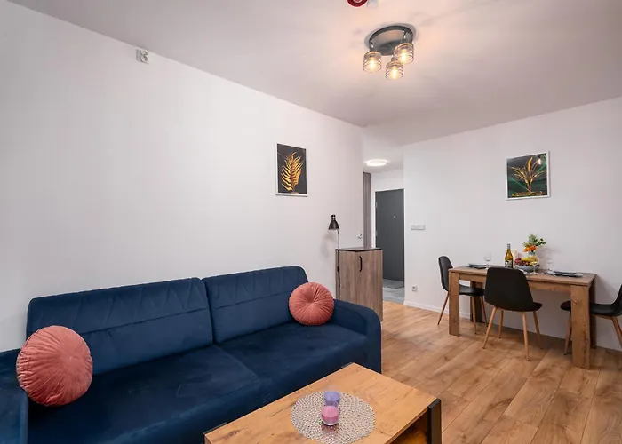 Apartwro 7th - Square, Railway Station Breslau